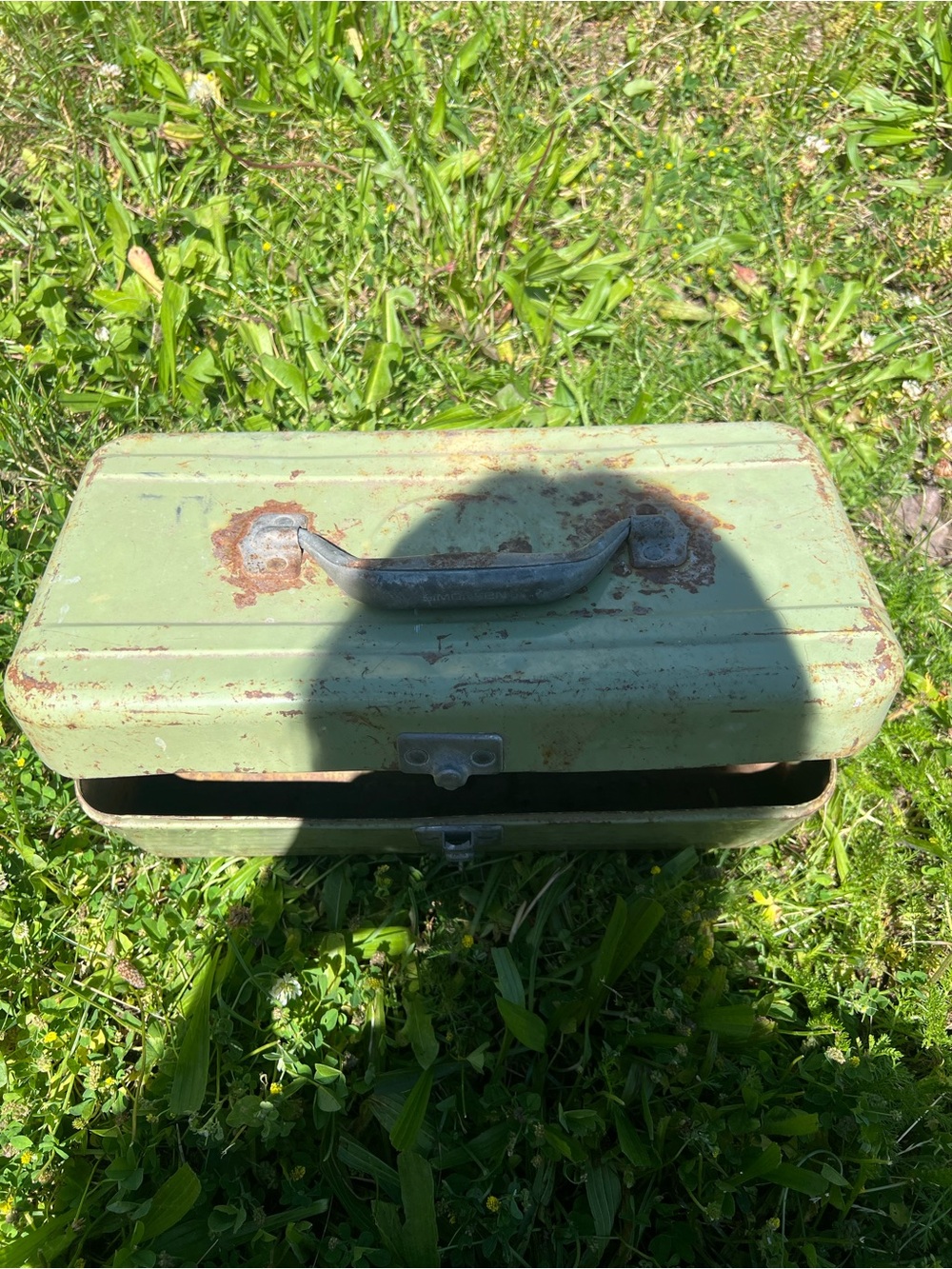 Vintage Tool Box Fishing Tackle Box Patina Rust  Nostalgia Collectable Display